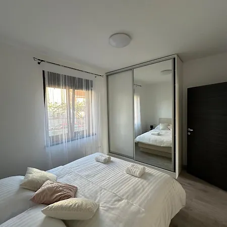 Rosetta Apartment *